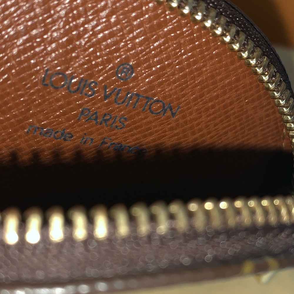 Louis Vuitton Round coin purse - Picture 5 of 8